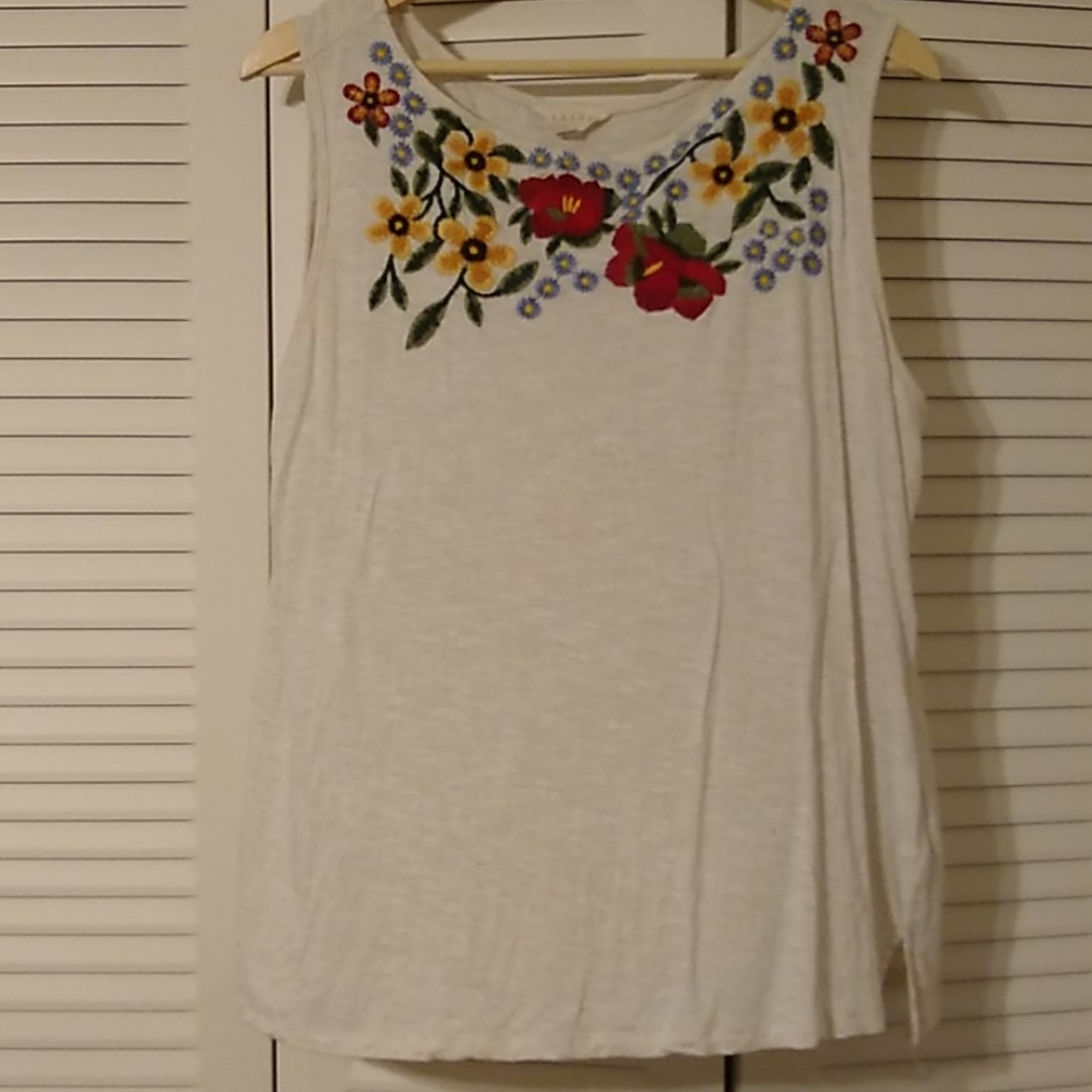 Embroidered tank top